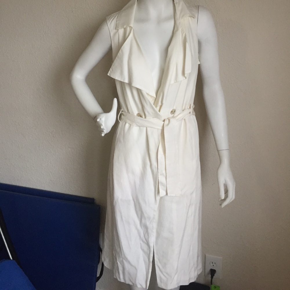 White /Black long white vest size XS
